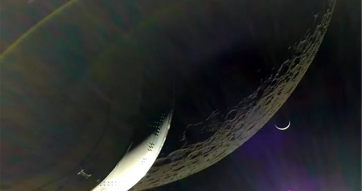 nasa-orion-spacecraft-moon-flyby-burn-photo.jpg