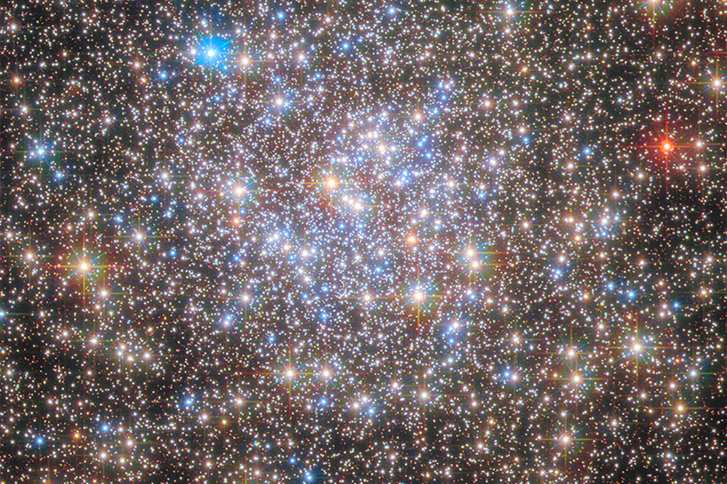 hubble-space-telescope-scattered-stars-globular-cluster-ngc-6355.jpg