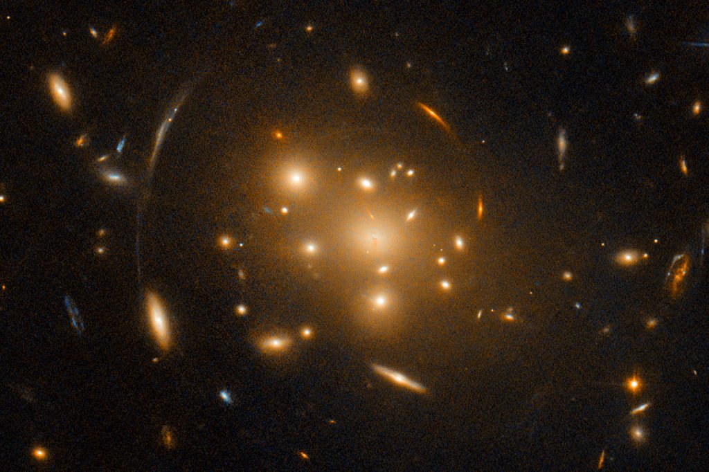 hubble-space-telescope-galaxy-cluster-arc-spt-cl-j0019-2026.jpg
